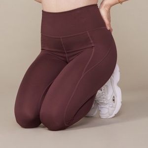 Girlfriend Collective Leggings - COCOA - Size M